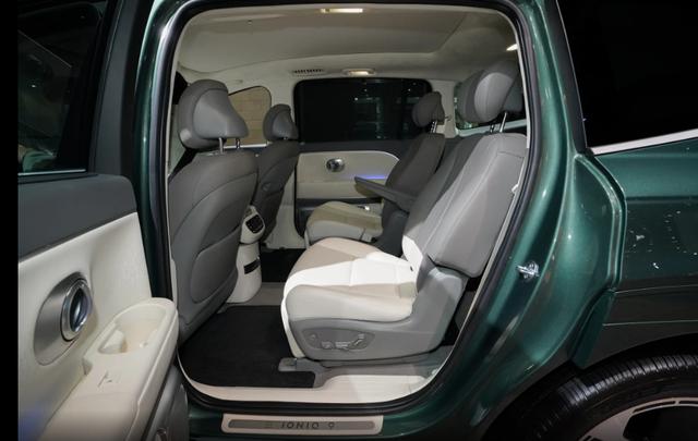 現代純電中大型SUV，6/7座可選，小鵬G9同級，明年上市-有駕