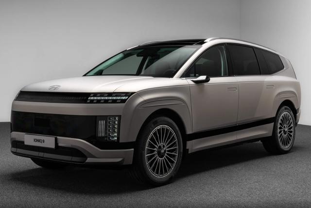 現代純電中大型SUV，6/7座可選，小鵬G9同級，明年上市-有駕